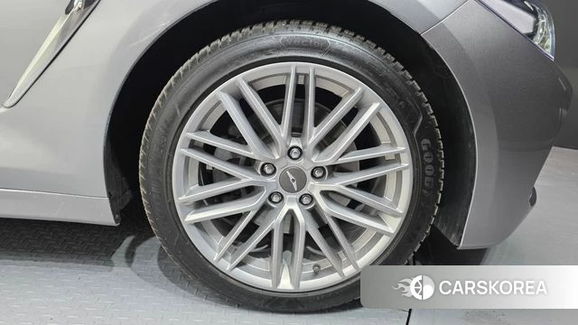 Genesis G70 id 4294355 из Кореи 15