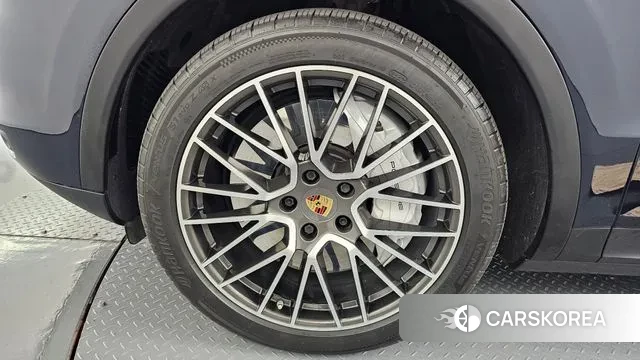 Porsche Cayenne (PO536) id 3335277 из Кореи 15