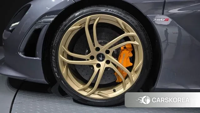 McLaren 750S id 3136647 из Кореи 15