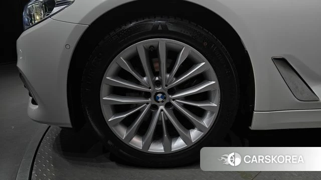 BMW 5 Series (G30) id 4722058 из Кореи 25