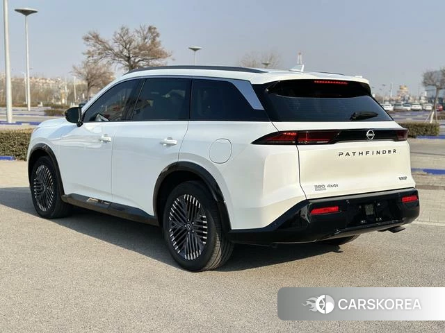 Nissan Exploring the land id 4273105 из Китая 11