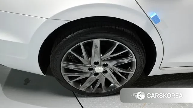 Hyundai The New Grandeur IG Hybrid id 3328891 из Кореи 15