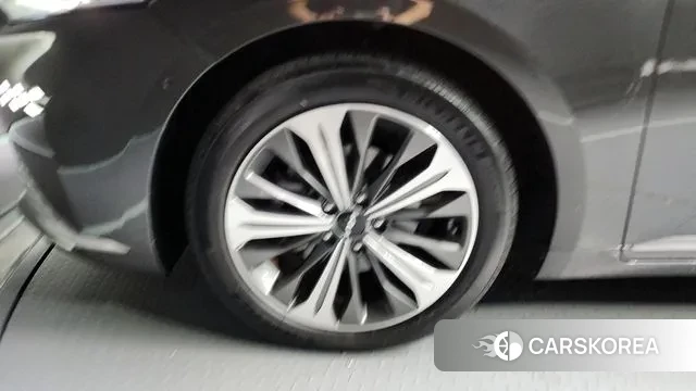 Kia K8 Hybrid id 3306428 из Кореи 15