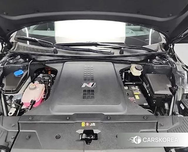 Hyundai Ionic 5 id 3437292 из Кореи 15