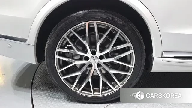 BMW X7 (G07) id 3771806 из Кореи 15