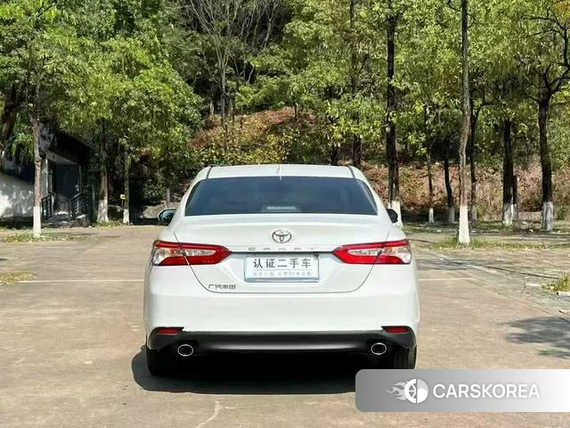 Toyota Camry 2022 Белый из Китая, фото 5