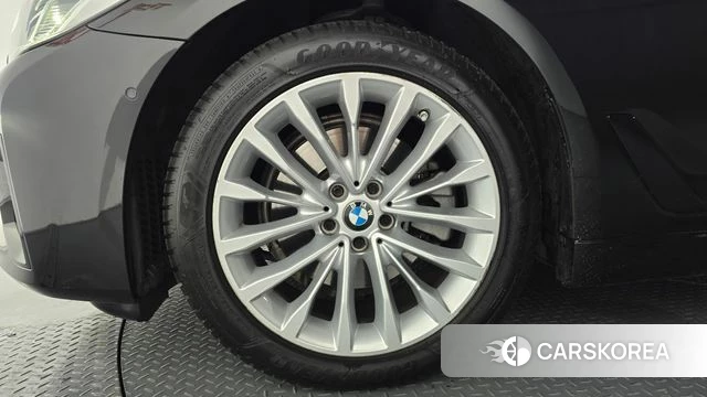 BMW 5 Series (G30) id 4488854 из Кореи 28