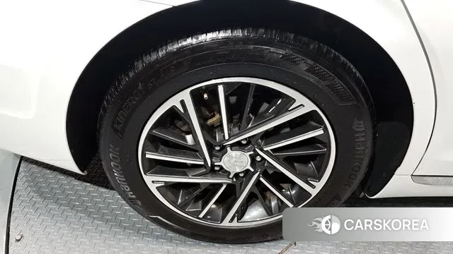 Hyundai The New Grandeur IG id 3463197 из Кореи 15