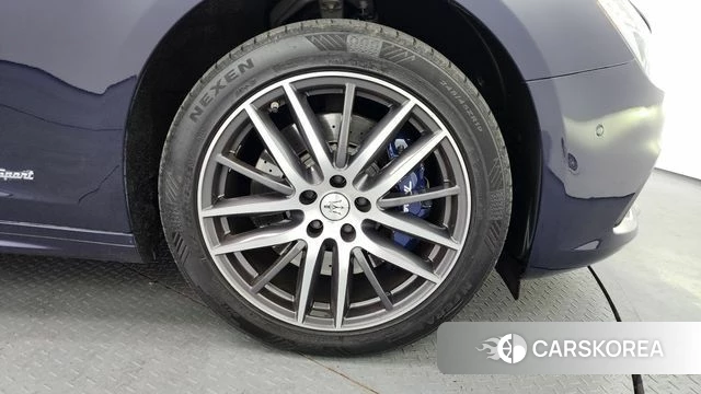 Maserati Ghibli id 3859880 из Кореи 15