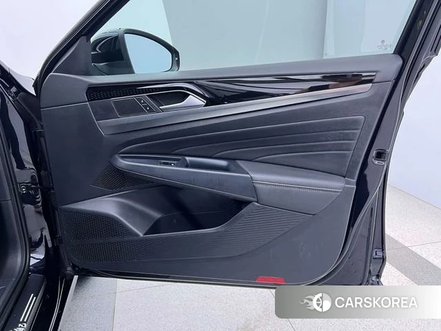 Volkswagen Passat id 4342095 из Китая 17