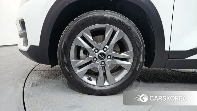 Kia Seltos id 3655747 из Кореи 15