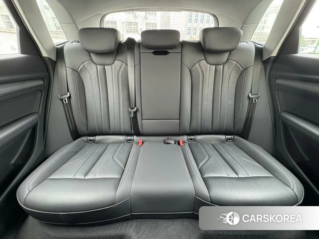 Audi Q5L id 4329235 из Китая 18