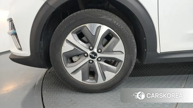 Kia Niro EV id 3954360 из Кореи 15