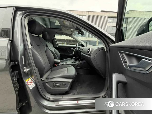 Audi Q2L id 4273769 из Китая 13