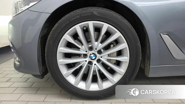BMW 5 Series (G30) id 4689220 из Кореи 15