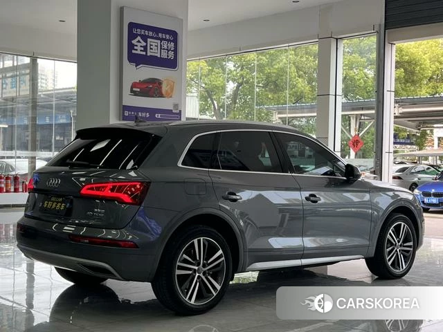 Audi Q5L id 4333386 из Китая 13