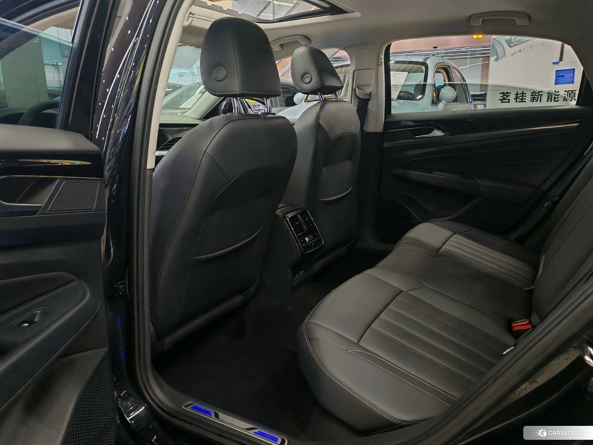 Volkswagen Passat PHEV 2021 Черный из Китая, фото 5