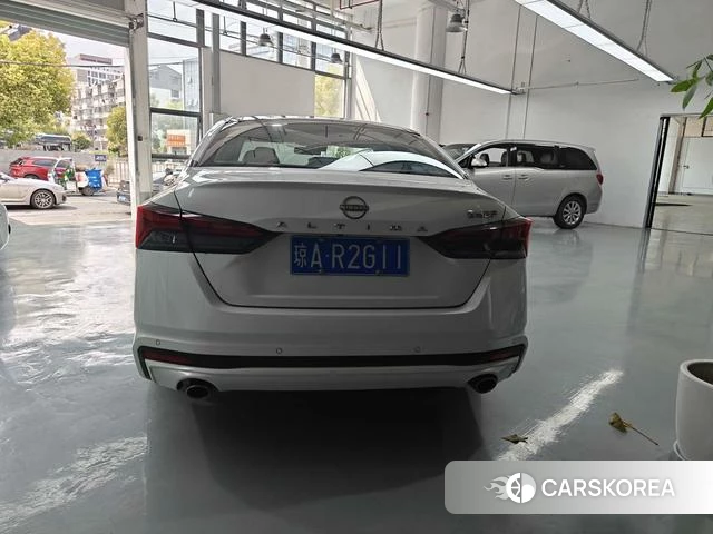 Nissan Teana id 4257992 из Китая 11