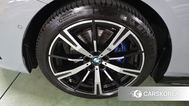 BMW 5 Series (G60) id 3486899 из Кореи 10