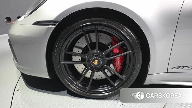 Porsche 911(992) id 4400785 из Кореи 15
