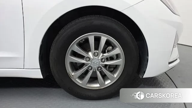 Hyundai The New Avante AD id 3330535 из Кореи 15