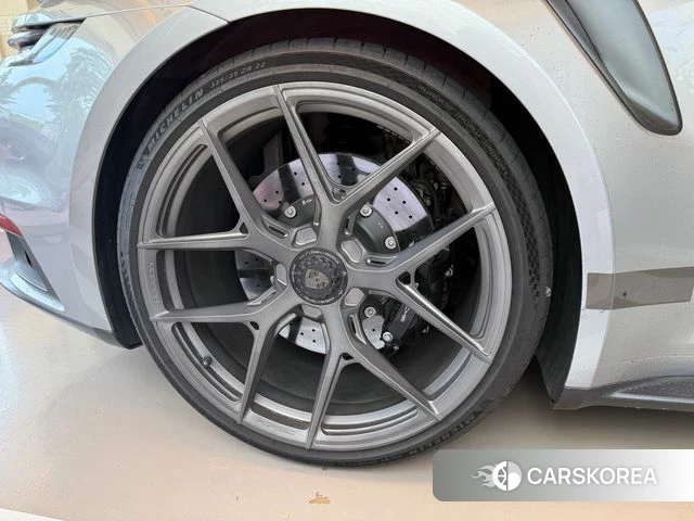 Porsche 911(992) id 4462208 из Кореи 9