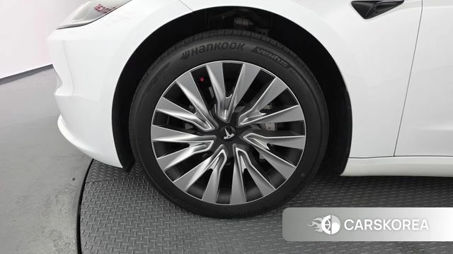 Tesla Model 3 id 4640338 из Кореи 31