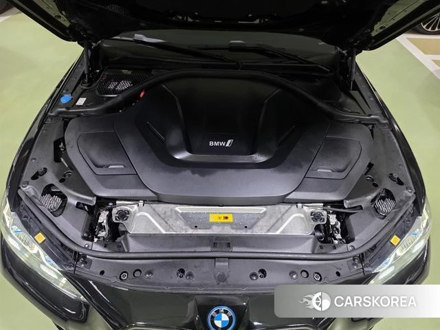BMW i4 id 4528670 из Кореи 13