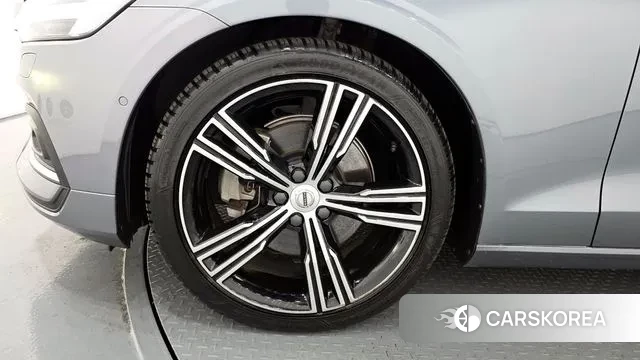 Volvo S60 3rd generation id 3407702 из Кореи 15