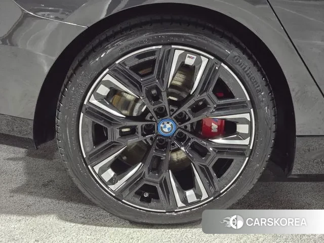 BMW i5 (G60) id 3057865 из Кореи 15