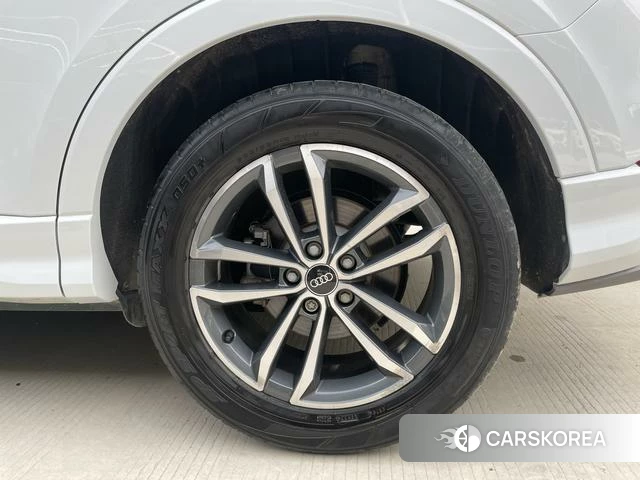 Audi Q3 id 4261823 из Китая 23