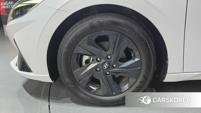 Hyundai Avante Hybrid (CN7) id 4630975 из Кореи 25