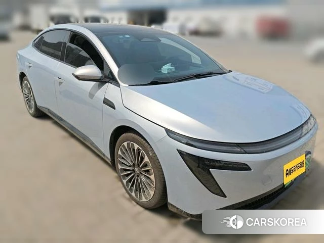 Nissan N7 2025 Серебристо-серый из Китая, фото 5