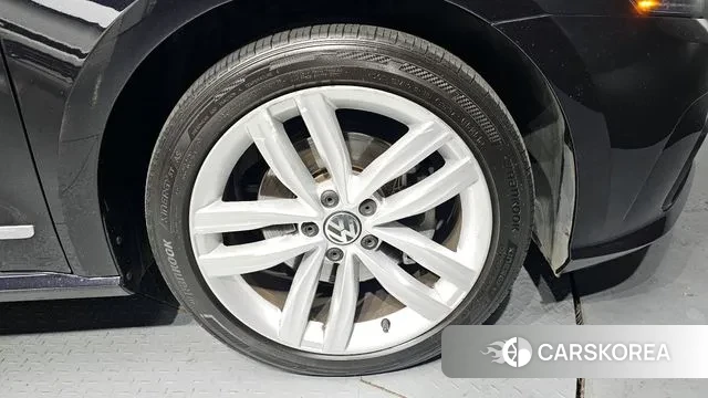 Volkswagen The New Passat id 3748445 из Кореи 15