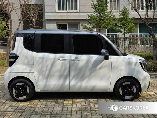 Kia The New Kia Ray EV 2026 Белый двухцветный из Кореи, фото 5