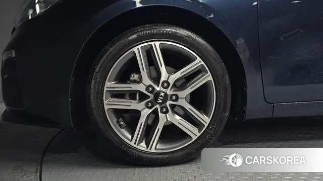 Kia Come New K3 id 3514801 из Кореи 15