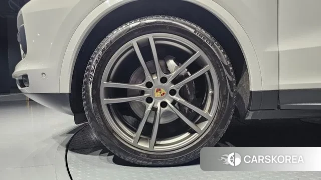 Porsche Cayenne (PO536) id 3708357 из Кореи 15