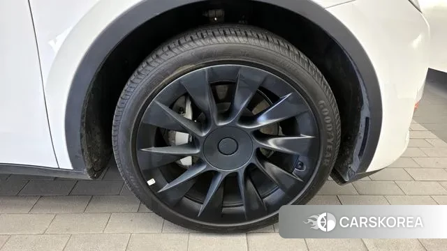 Tesla Model Y id 3342286 из Кореи 15