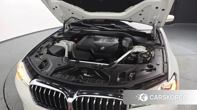 BMW 5 Series (G30) id 3778275 из Кореи 15