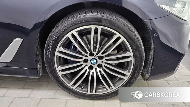 BMW 5 Series (G30) id 3526324 из Кореи 15