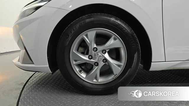 Hyundai Avante (CN7) id 3910688 из Кореи 15