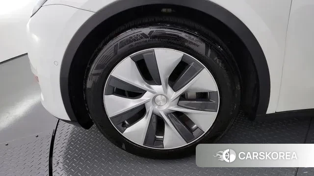 Tesla Model Y id 3281645 из Кореи 15