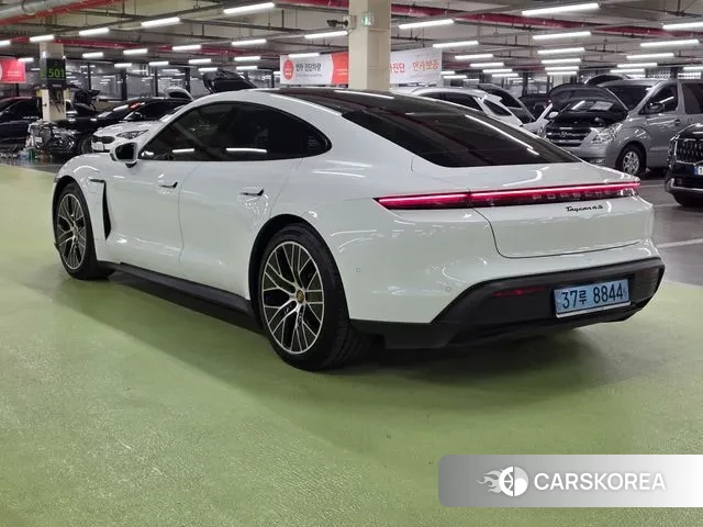 Porsche Taycan id 3551567 из Кореи 15