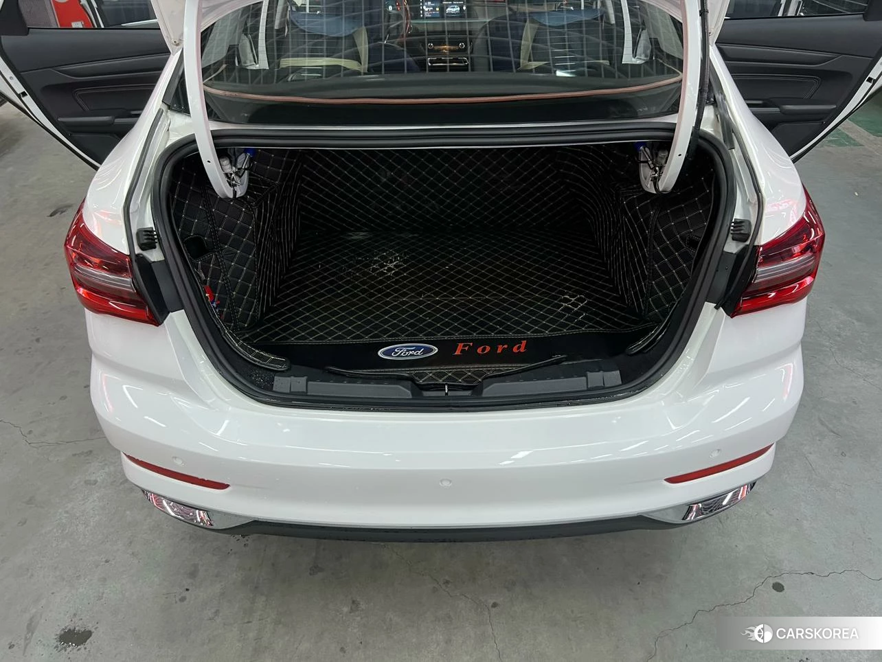 Ford Forrest id 4440377 из Китая 12