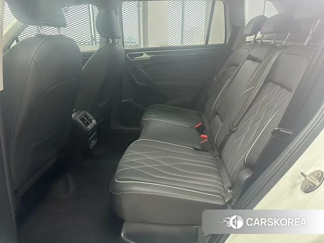 Volkswagen Tiguan L id 4241155 из Китая 11