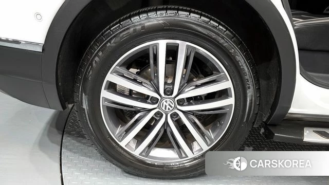 Volkswagen Tiguan Allspace id 3860581 из Кореи 15