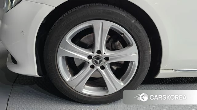 Mercedes-Benz E-Class W213 id 4398013 из Кореи 25