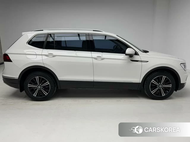 Volkswagen Tiguan L id 4359006 из Китая 12