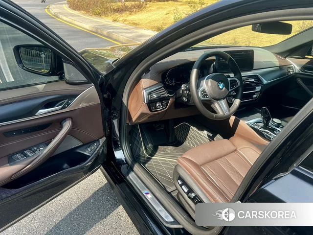 BMW 5 series PHEV id 4265746 из Китая 13
