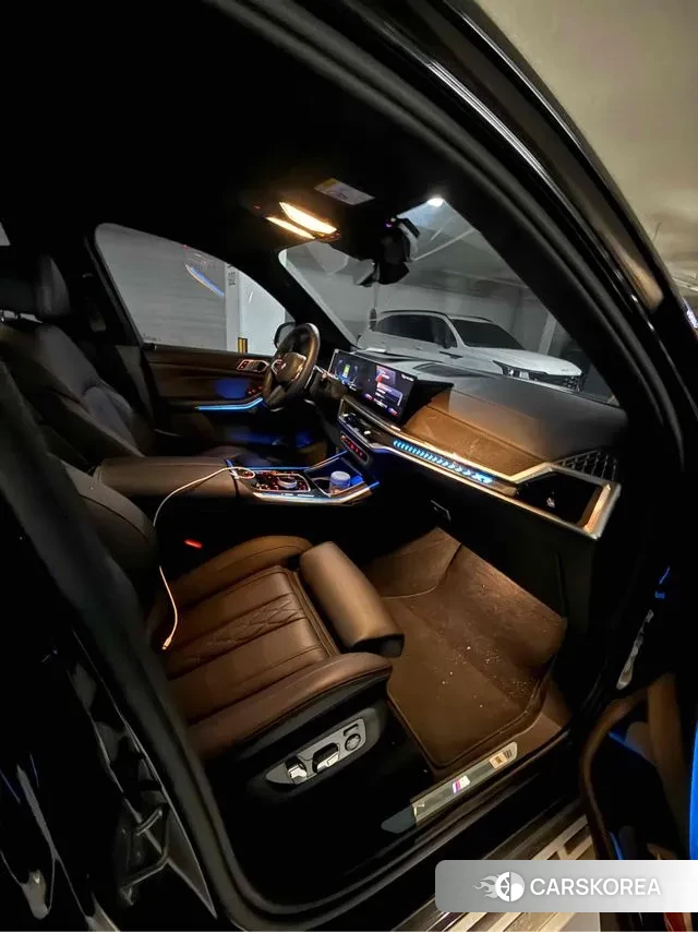 BMW X7 (G07) 2025 Черный из Кореи, фото 5